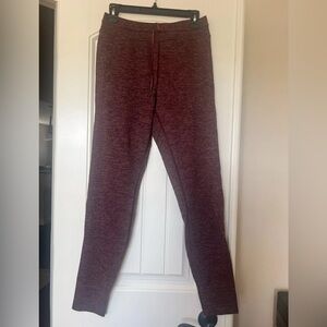 Lululemon Winter Jogger Pant in Heathered Burgundy/Black  Size 6 Athletic Jogger